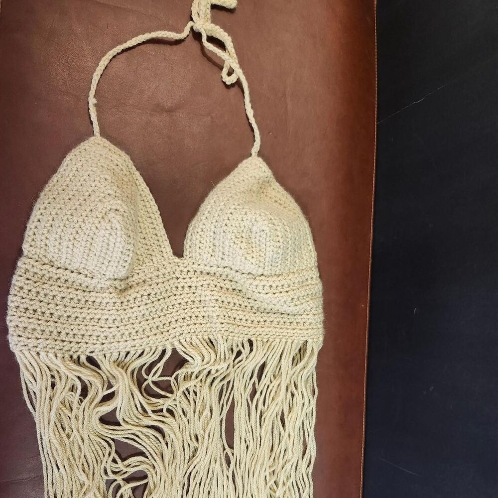 No-brand Women's Cream and Tan Crop-top